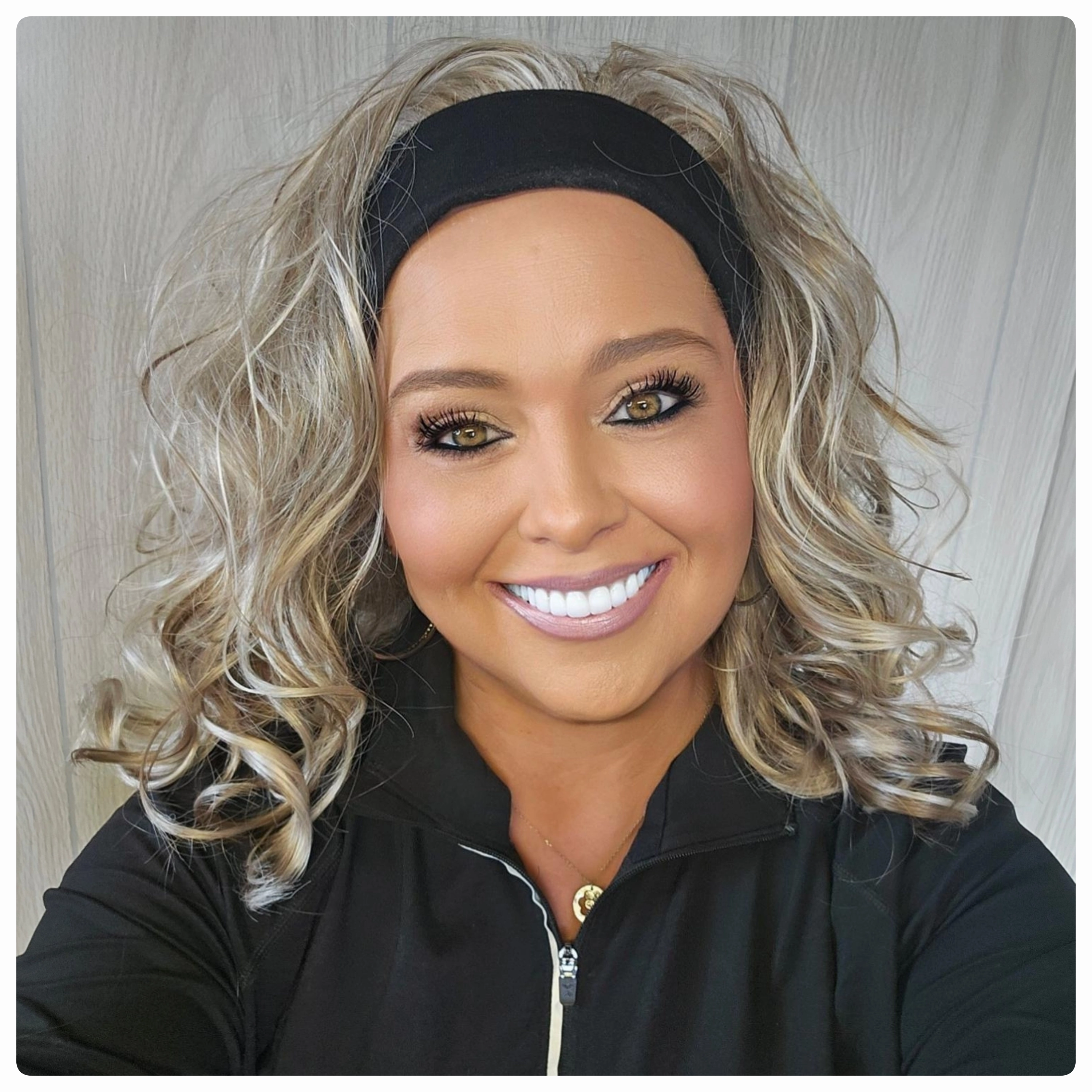 Accessories_Henry Margu_Wigs Wavy Band Wig by Henry Margu