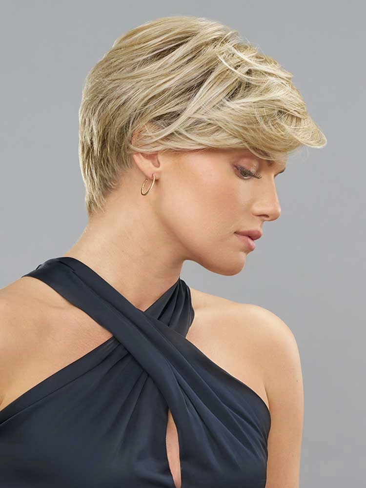 Accessories_Jon Renau_Ladies Wigs Luna wig - HD Collection Jon Renau