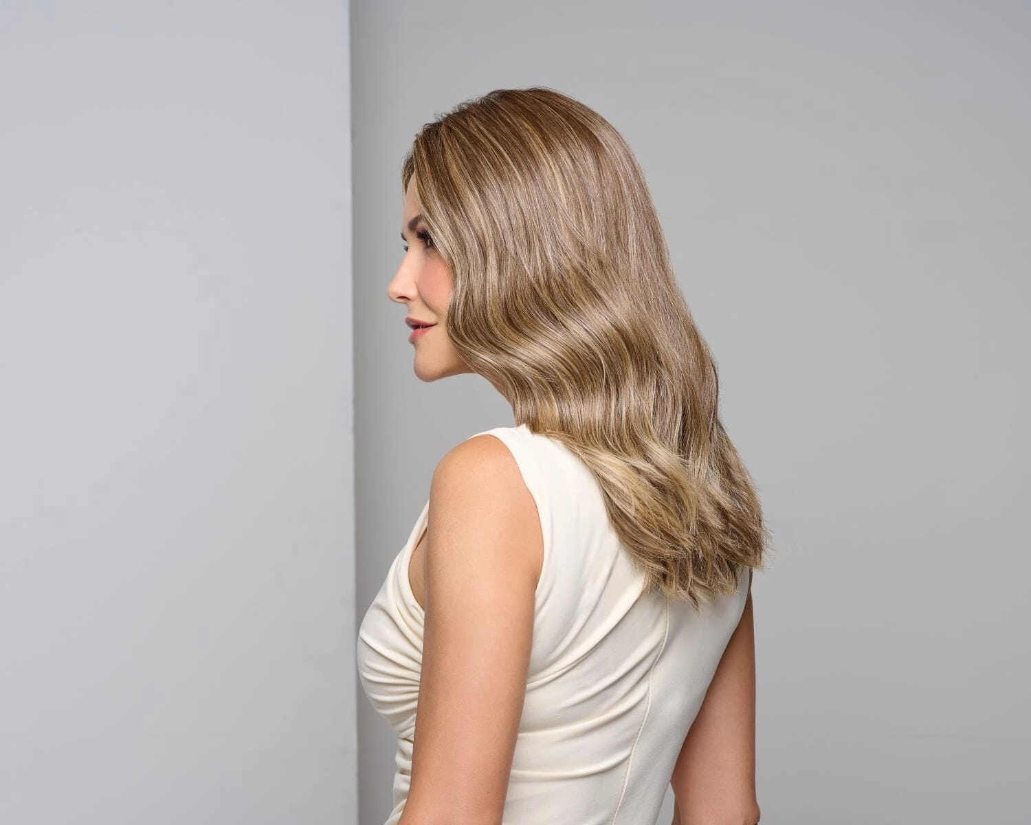 Accessories_Raquel Welch_Wigs Selfie Mode Wig by Raquel Welch