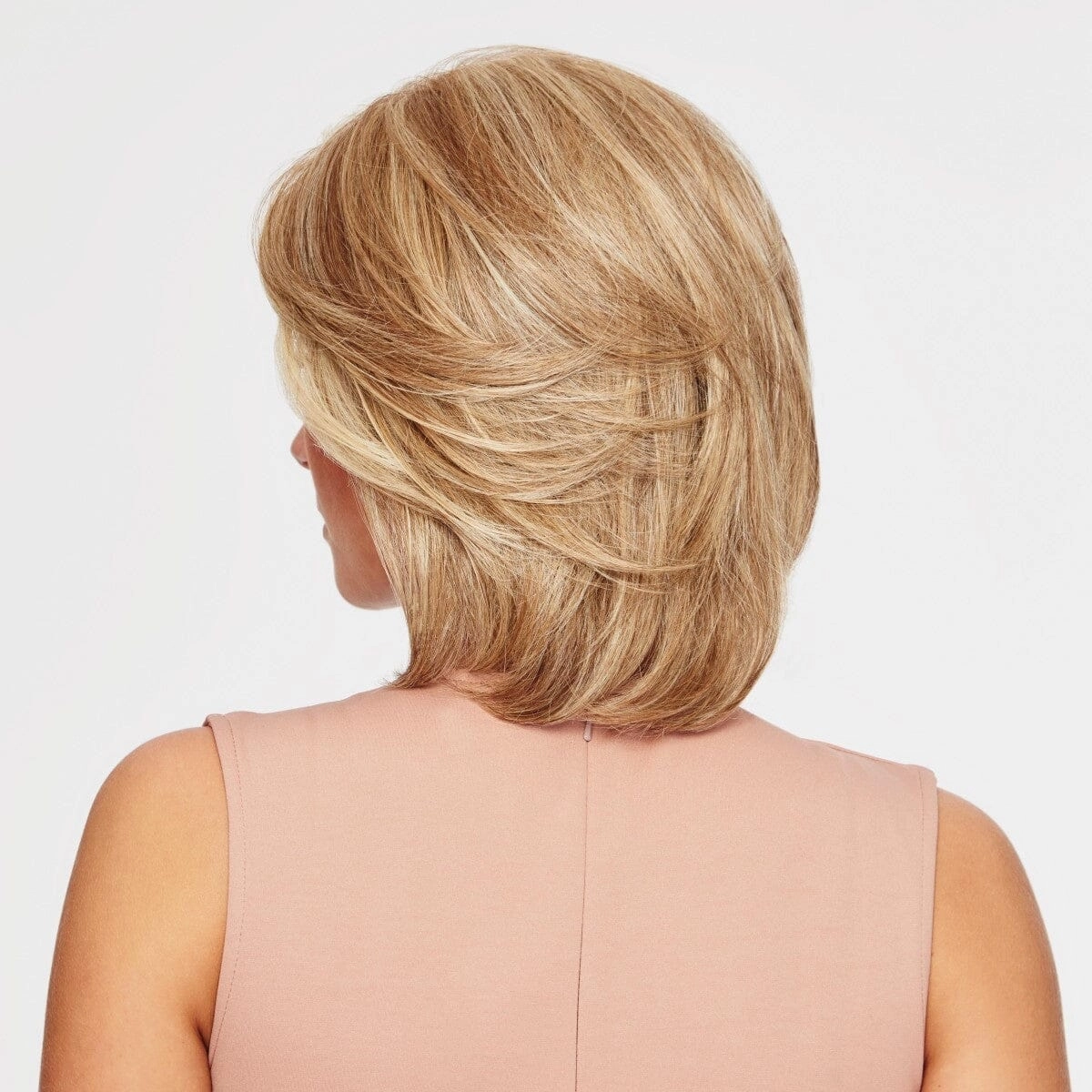 Accessories_Raquel Welch_Wigs Upstage Petite Wig by Raquel Welch
