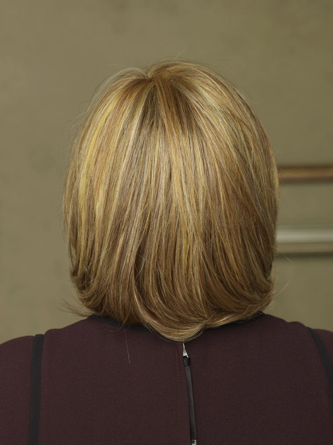 Accessories_Raquel Welch_Wigs Upstage Petite Wig by Raquel Welch