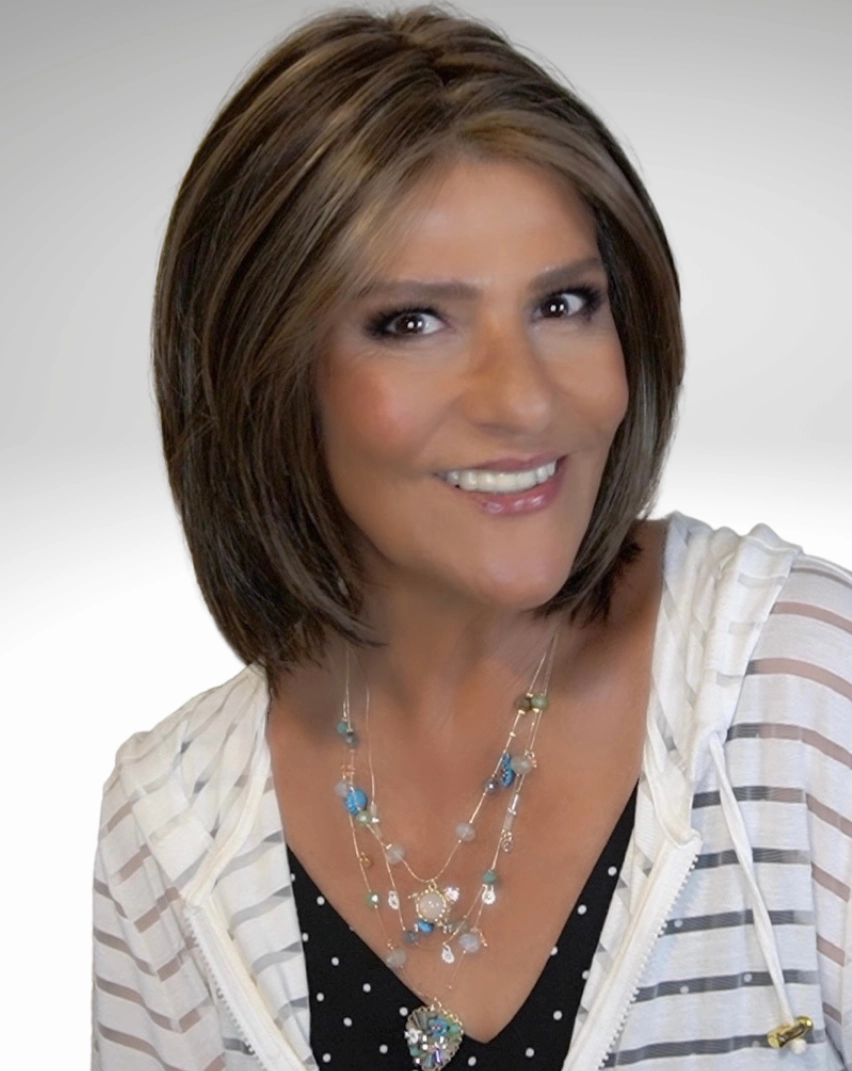 Avery Wig by Henry Margu | Synthetic Hair | Average Cap