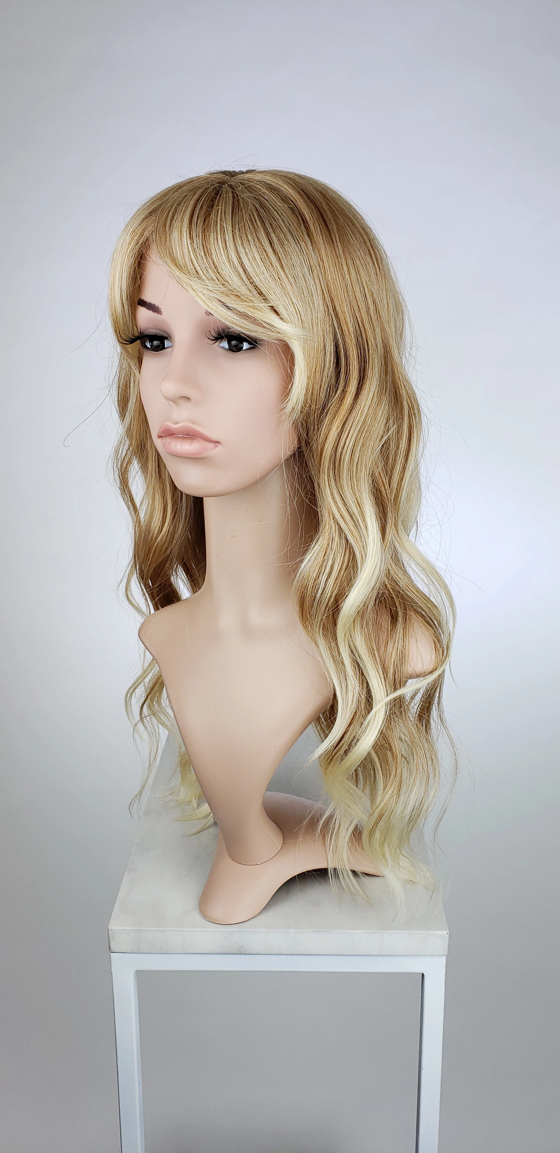 Fantasia Strawberry Blonde - Hard Front Wig