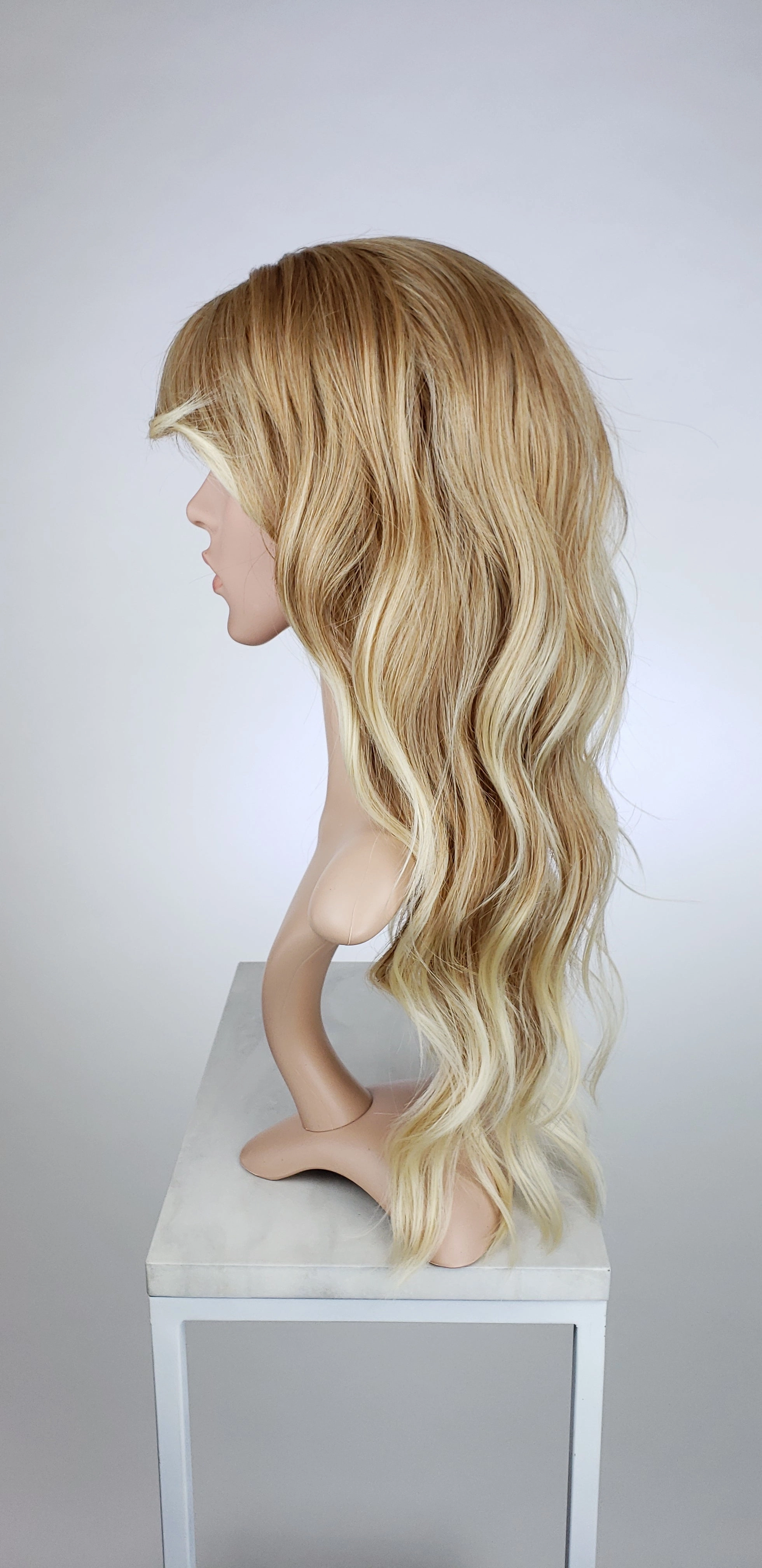 Fantasia Strawberry Blonde - Hard Front Wig