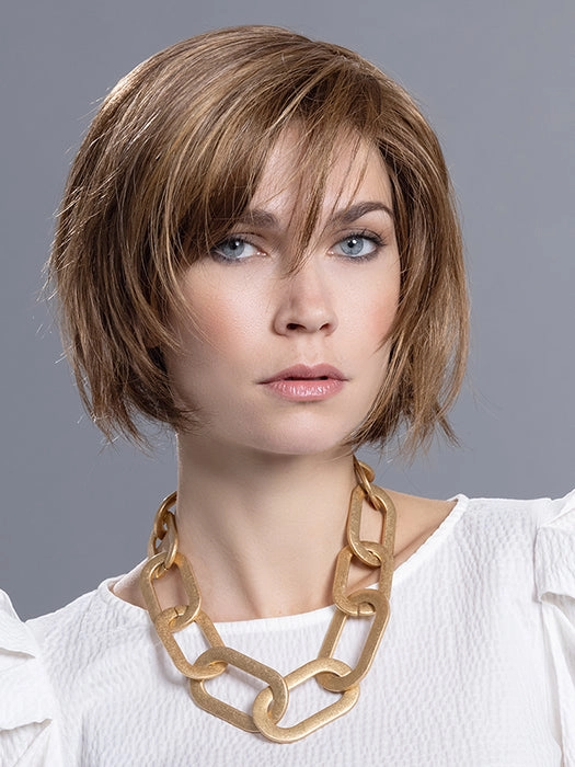 French Wig by Ellen Wille | Changes | Synthetic Fiber