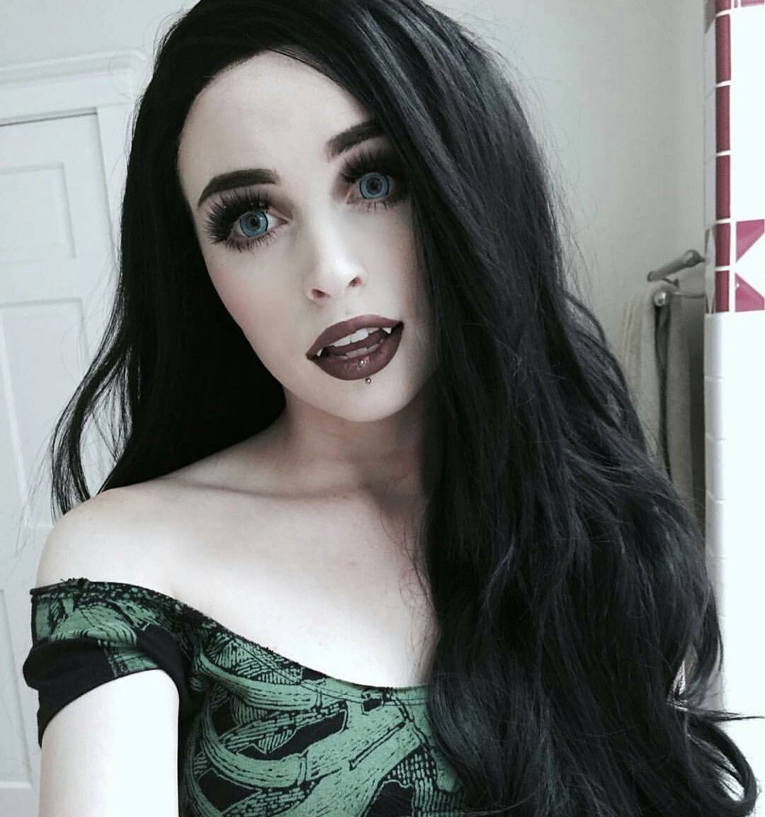 Jane - Black Long Wavy Synthetic Lace Front Wig For Cosplay