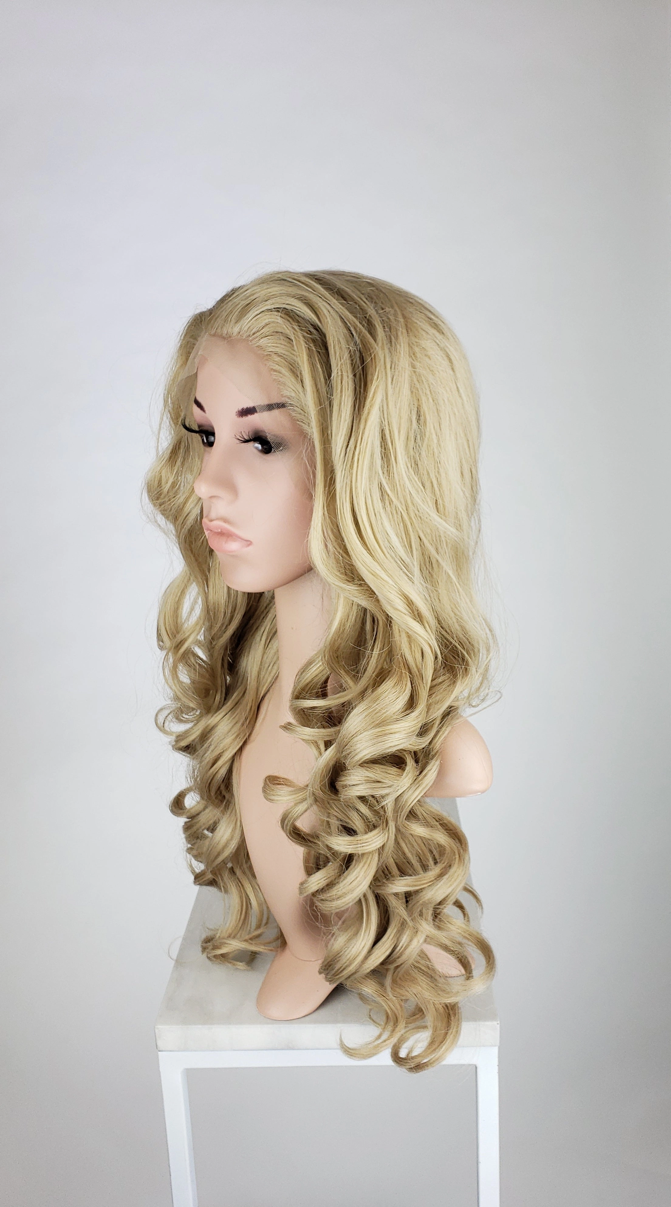 Kat Natural Blonde - Natural Plus Series