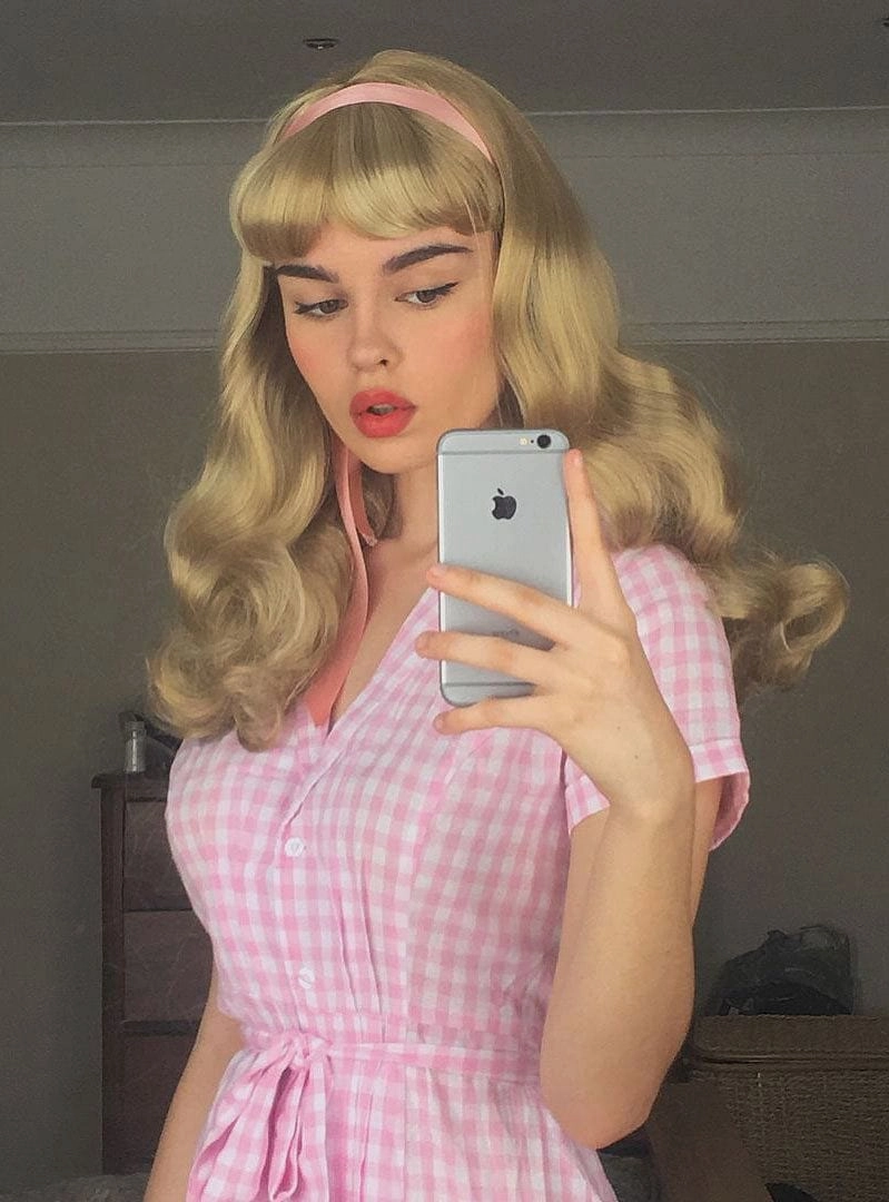 Long blonde 1950s style wig, gently wavy with short fringe: Emmeline