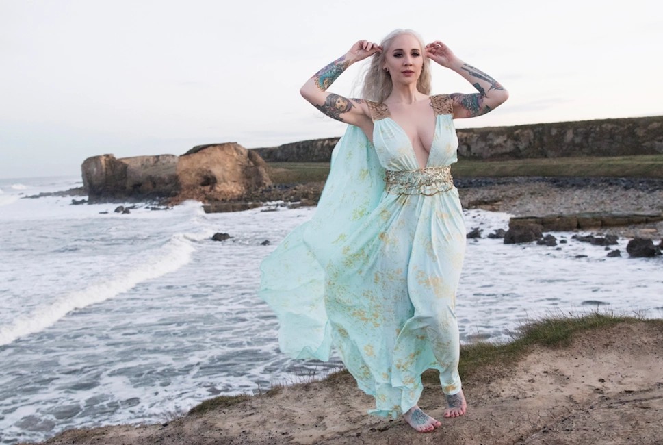 Rue White Blonde - Luxe Series