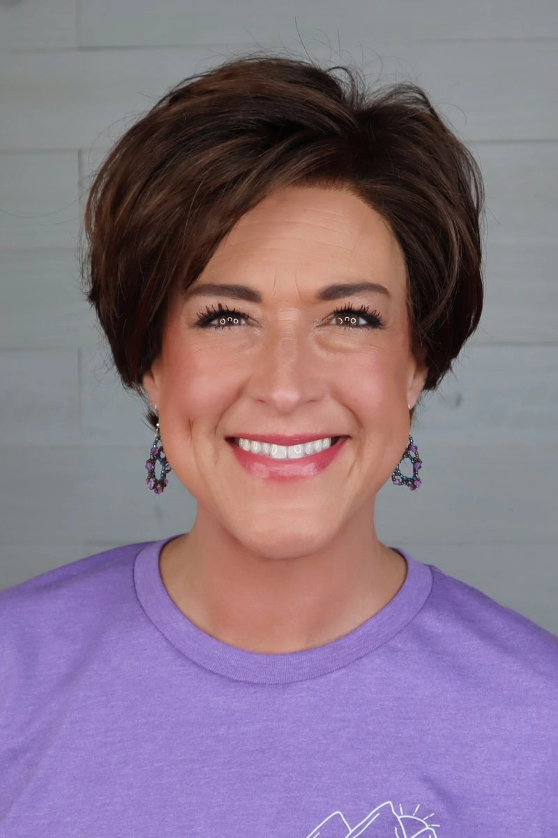 Sale - Henry Margu Wigs - Carmen (#2496) - Color: 8/27/33H